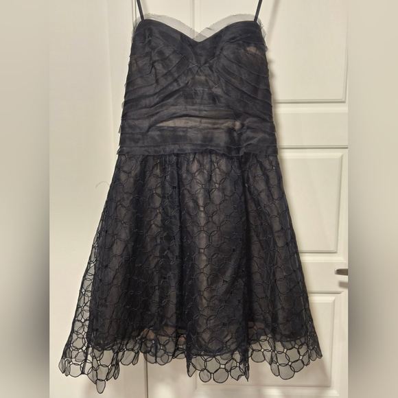 Black Lace bcbg dress - Picture 2 of 3
